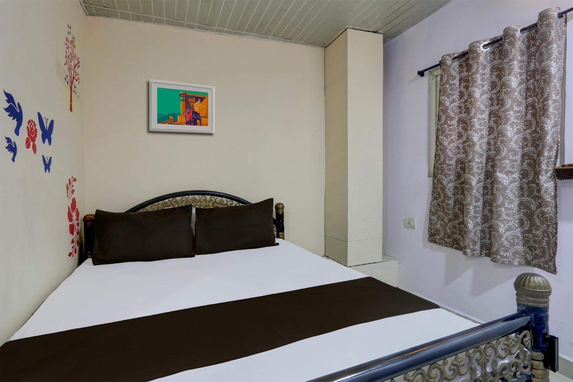 Spot On Hotel Aaraadhya Residency Haïdarabad Extérieur photo