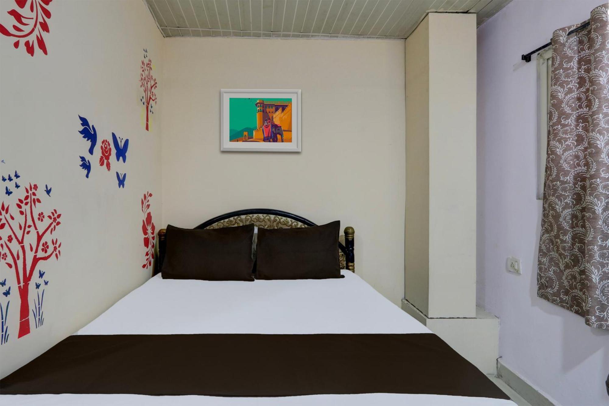 Spot On Hotel Aaraadhya Residency Haïdarabad Extérieur photo