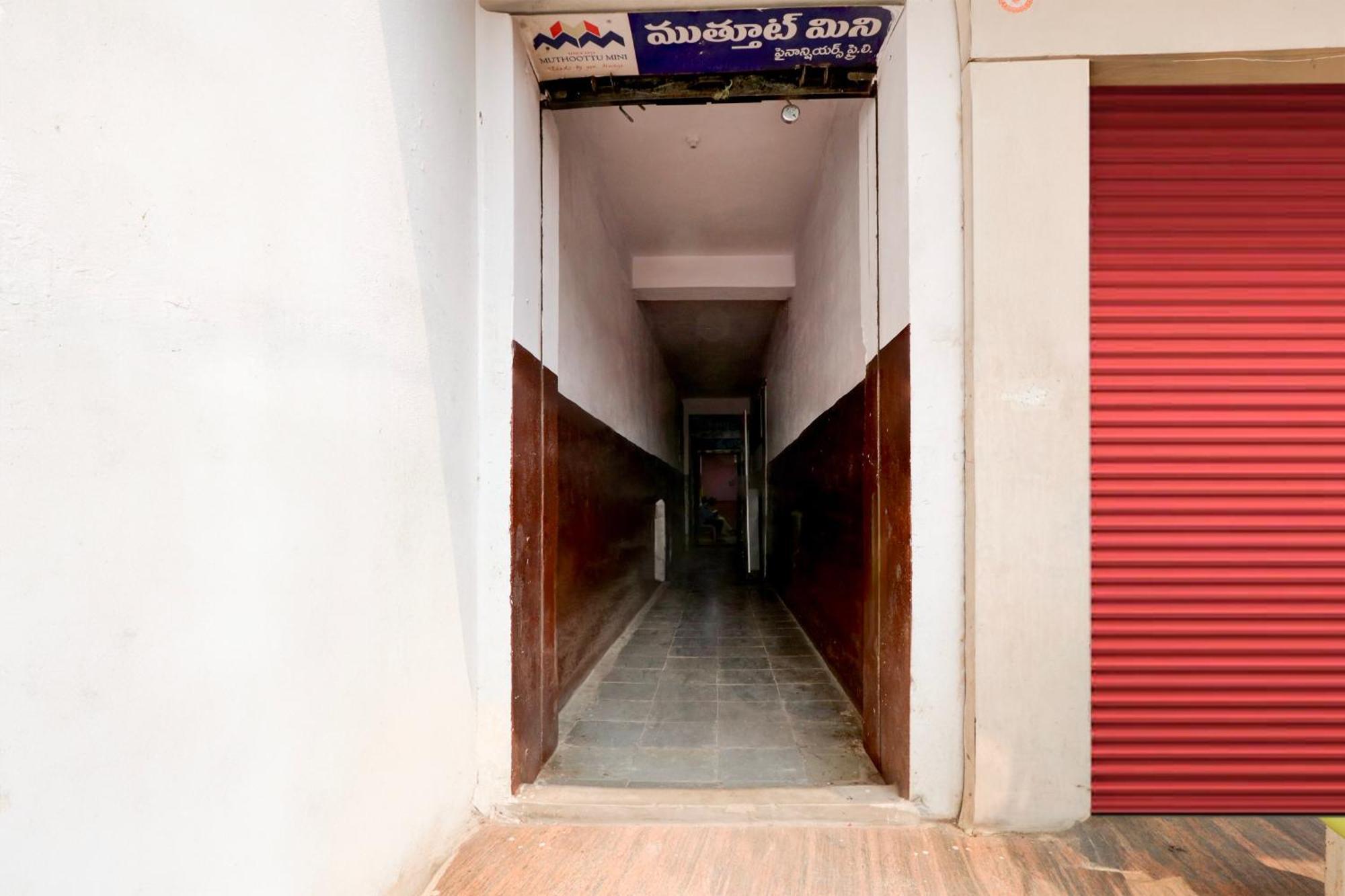 Spot On Hotel Aaraadhya Residency Haïdarabad Extérieur photo