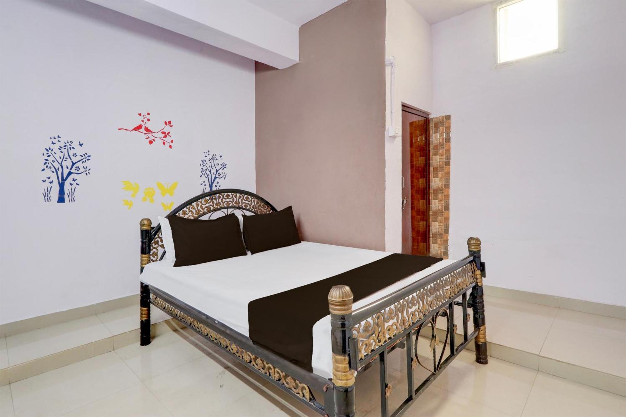 Spot On Hotel Aaraadhya Residency Haïdarabad Extérieur photo